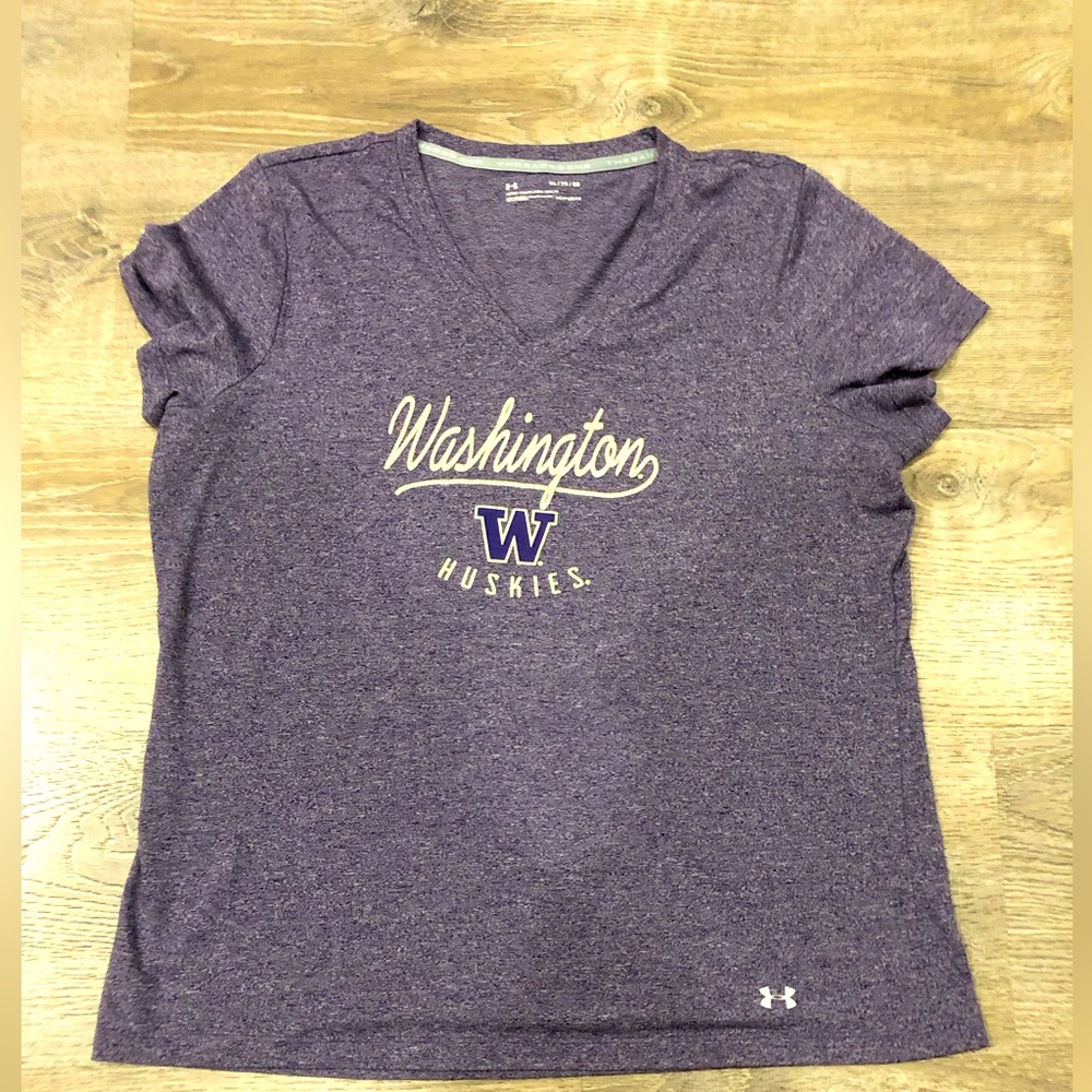 Under Armour. Threadborne. Loose. Heatgear. V-neck. XL. Washington Huskies.